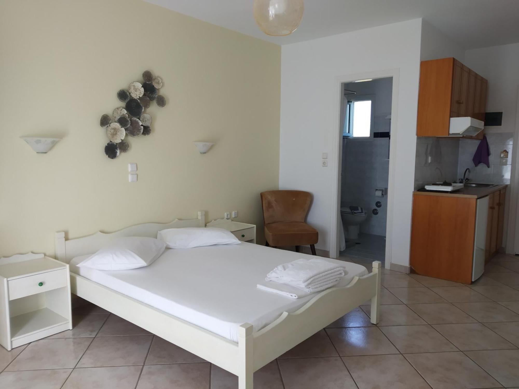 Elpidas Studios Agia Anna  المظهر الخارجي الصورة