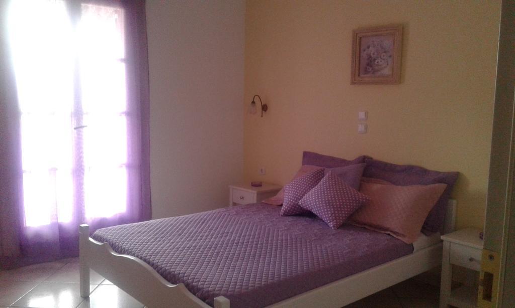 Elpidas Studios Agia Anna  المظهر الخارجي الصورة